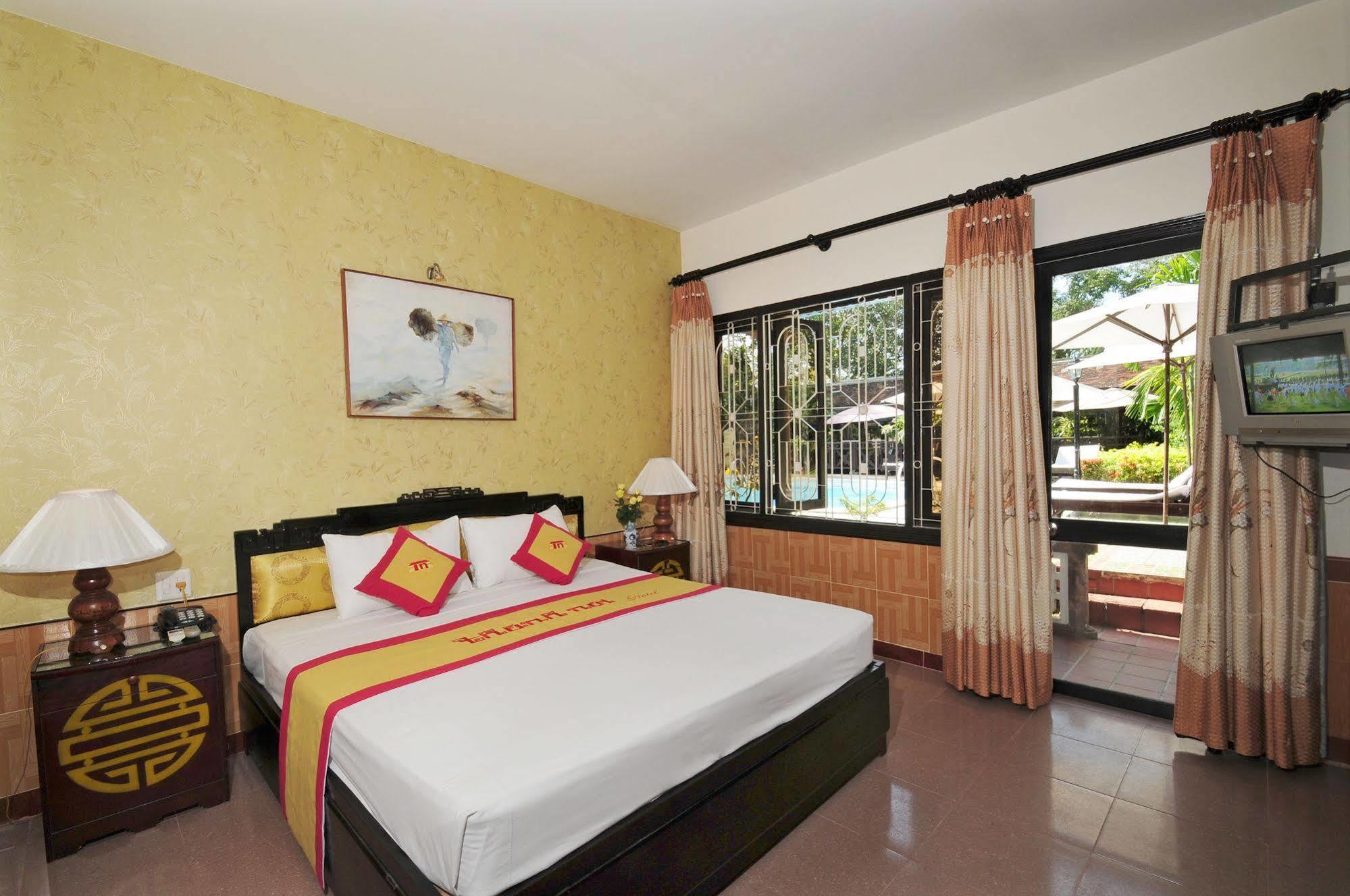 Thanh Noi Hotel Hue Exterior photo