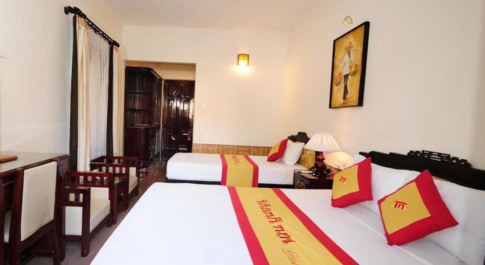 Thanh Noi Hotel Hue Exterior photo
