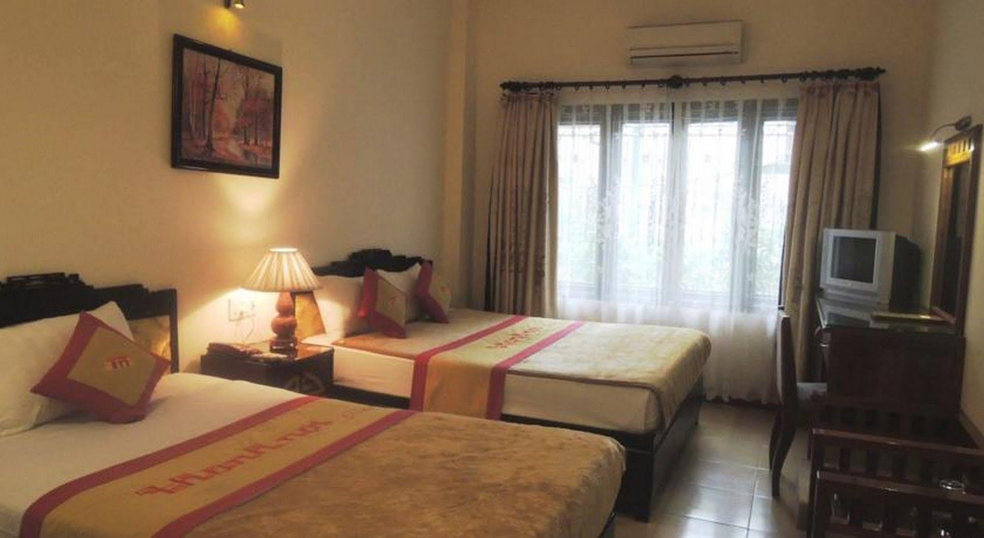 Thanh Noi Hotel Hue Exterior photo