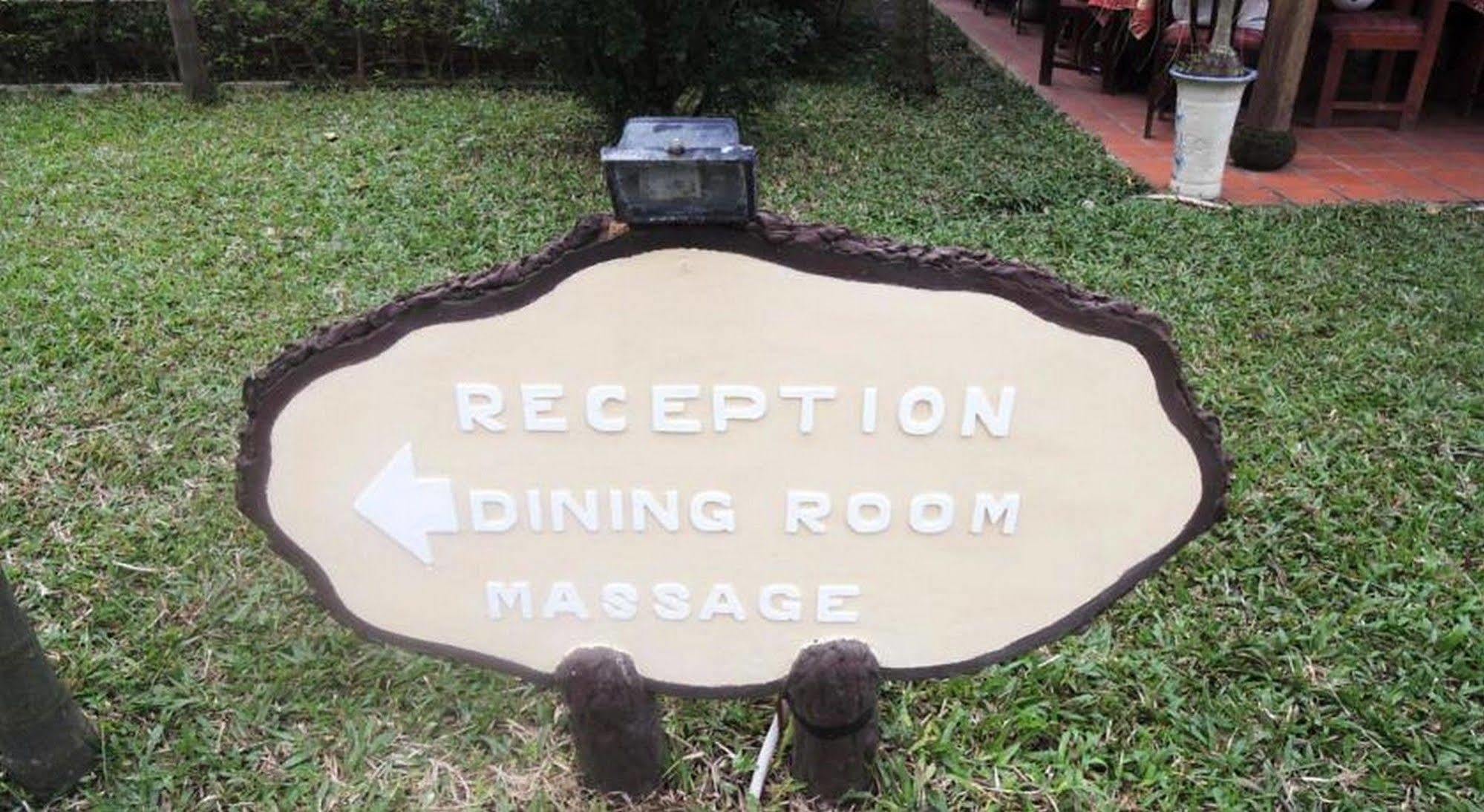 Thanh Noi Hotel Hue Exterior photo