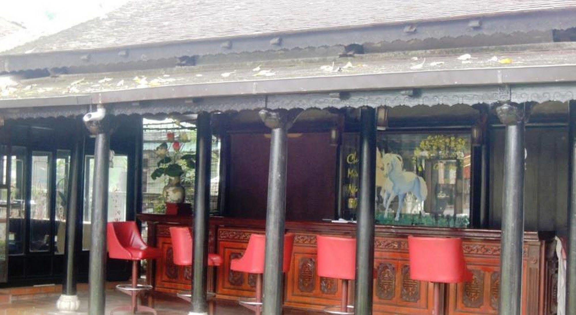 Thanh Noi Hotel Hue Exterior photo